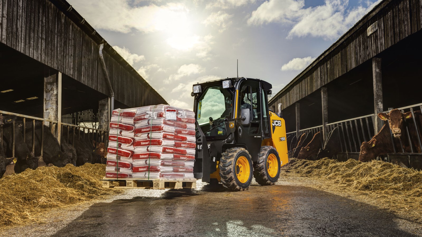 JCB Skid Steer Loaders: Efficiency, Versatility, and Performance